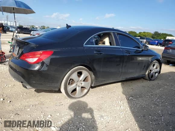 2015 Mercedes-Benz CLA 250 z VIN WDDSJ4EB0FN177527, wystawiony jako Copart lot #91251395 z przebiegiem 143 693 mil mil oraz Czysty tytuł • Clean title. Historia ofert i sprzedaży dostępna na DreamBid. Obrazek 3.