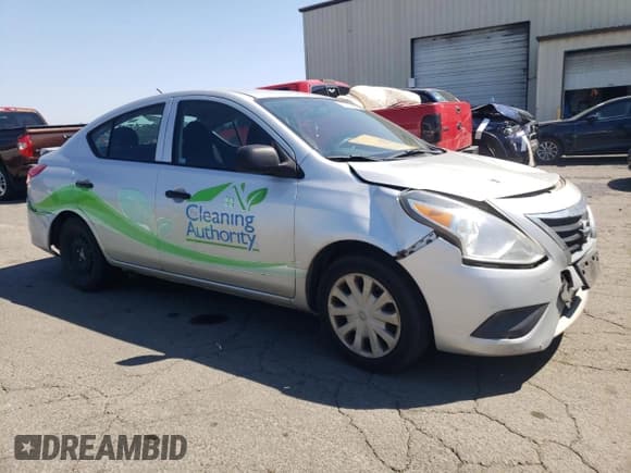 ✅ 2015 Nissan Versa S Plus • VIN: 3N1CN7AP3FL848150 • Лот: 69759405. Опубликован ранее на Copart с пробегом 120 293 миль. Бесплатный доступ к архиву аукционных продаж из США и подробный отчёт об истории автомобиля на DreamBid. Изображение 4.