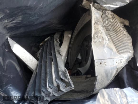 ✅ 2013 Hyundai Accent GLS • VIN: KMHCT4AE4DU570146 • Lot: 93766985. Listed on Copart with 98,825 mi. Free auction sales archive from the USA and detailed vehicle history report at DreamBid. Image 12.