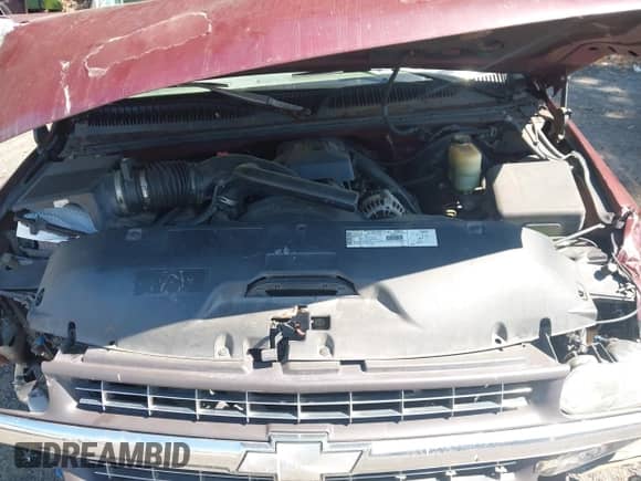 1999 Chevrolet Silverado 1500 LS z VIN 2GCEC19T2X1153428, wystawiony jako IAAI lot #43185258 z przebiegiem Nie podano mil oraz . Historia ofert i sprzedaży dostępna na DreamBid. Obrazek 10.