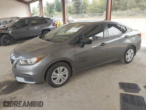 ✅ 2020 Nissan Versa S • VIN: 3N1CN8DV0LL915752 • Lot: 43144288. Listed on IAAI with 100,850 mi. Free auction sales archive from the USA and detailed vehicle history report at DreamBid. Image 2.