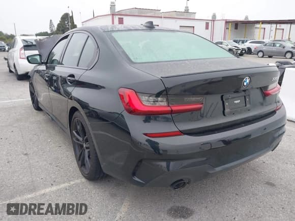 ✅ 2022 BMW 3 Series 330i • VIN: 3MW5R1J01N8C67156 • Lot: 41874289. Wystawiony na IAAI z przebiegiem Nie podano. Bezpłatny archiwum sprzedaży aukcyjnych z USA i szczegółowy raport historii pojazdu na DreamBid. Zdjęcie 3.