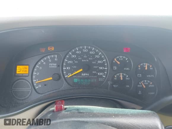 ✅ 2001 Chevrolet Suburban LS • VIN: 3GNFK16T31G259260 • Лот: 42525896. Опубликован ранее на IAAI с пробегом 272 052 миль. Бесплатный доступ к архиву аукционных продаж из США и подробный отчёт об истории автомобиля на DreamBid. Изображение 7.