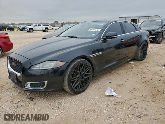 ✅ 2019 Jaguar XJ Portfolio • VIN: SAJWA2G76K8W20136 • Lot: 94327475. Listed on Copart with 144,134 mi. Free auction sales archive from the USA and detailed vehicle history report at DreamBid. Image 1.