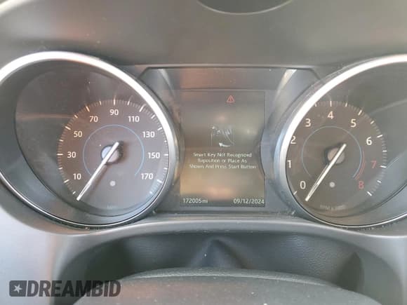 ✅ 2017 Jaguar F-Pace 35t Premium • VIN: SADCJ2BV6HA097553 • Lot: 84154014. Wystawiony na Copart z przebiegiem 172 005 mil. Bezpłatny archiwum sprzedaży aukcyjnych z USA i szczegółowy raport historii pojazdu na DreamBid. Zdjęcie 9.