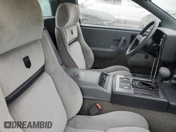 ✅ 1986 Pontiac Fiero • VIN: 1G2PG9798GP281179 • Лот: 44839555. Опубликован ранее на Copart с пробегом 20 245 миль. Бесплатный доступ к архиву аукционных продаж из США и подробный отчёт об истории автомобиля на DreamBid. Изображение 10.