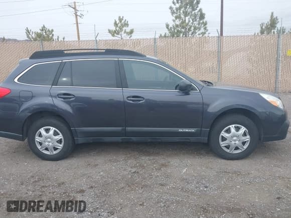 ✅ 2013 Subaru Outback 2.5i • VIN: 4S4BRBAC0D3269683 • Lot: 41509711. Listed on IAAI with 121,598 mi. Free auction sales archive from the USA and detailed vehicle history report at DreamBid. Image 13.
