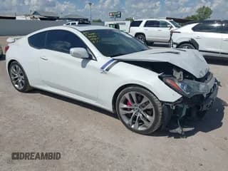 ✅ 2013 Hyundai Genesis Coupe Track • VIN: KMHHU6KJ7DU095148 • Lot: 43381364. Wystawiony na IAAI z przebiegiem 165 611 mil. Bezpłatny archiwum sprzedaży aukcyjnych z USA i szczegółowy raport historii pojazdu na DreamBid. Zdjęcie 1.