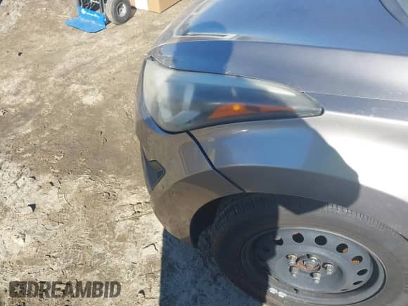 2014 Hyundai Elantra SE z VIN 5NPDH4AE7EH526826, wystawiony jako IAAI lot #41350550 z przebiegiem 204 141 mil mil oraz . Historia ofert i sprzedaży dostępna na DreamBid. Obrazek 6.