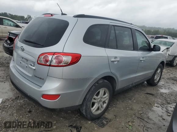 ✅ 2010 Hyundai Santa Fe GLS • VIN: 5NMSG3AB0AH378732 • Lot: 73220904. Listed on Copart with 127,558 mi. Free auction sales archive from the USA and detailed vehicle history report at DreamBid. Image 3.