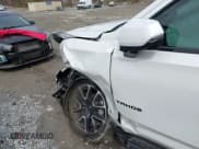 ✅ 2024 Chevrolet Tahoe RST • VIN: 1GNSCRKD5RR388203 • Lot: 41849543. Wystawiony na IAAI z przebiegiem 12 965 mil. Bezpłatny archiwum sprzedaży aukcyjnych z USA i szczegółowy raport historii pojazdu na DreamBid. Zdjęcie 6.