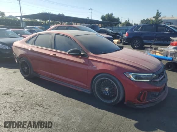 ✅ 2022 Volkswagen Jetta Autobahn • VIN: 3VW2T7BUXNM005510 • Lot: 70777205. Wystawiony na Copart z przebiegiem 37 096 mil. Bezpłatny archiwum sprzedaży aukcyjnych z USA i szczegółowy raport historii pojazdu na DreamBid. Zdjęcie 4.