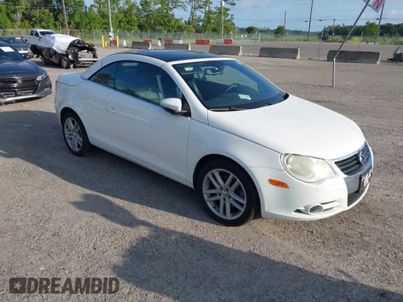 ✅ 2009 Volkswagen Eos Lux • VIN: WVWFA71FX9V016130 • Lot: 42731052. Wystawiony na IAAI z przebiegiem 126 346 mil. Bezpłatny archiwum sprzedaży aukcyjnych z USA i szczegółowy raport historii pojazdu na DreamBid. Zdjęcie 1.