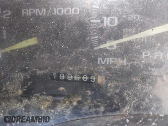 ✅ 1996 Chevrolet Silverado 1500 • VIN: 2GCEK19M0T1181122 • Lot: 43680723. Wystawiony na IAAI z przebiegiem 199 663 mil. Bezpłatny archiwum sprzedaży aukcyjnych z USA i szczegółowy raport historii pojazdu na DreamBid. Zdjęcie 7.