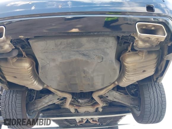 ✅ 2010 Mercedes-Benz S 550 • VIN: WDDNG7BB1AA312757 • Lot: 42772439. Wystawiony na IAAI z przebiegiem 165 196 mil. Bezpłatny archiwum sprzedaży aukcyjnych z USA i szczegółowy raport historii pojazdu na DreamBid. Zdjęcie 20.