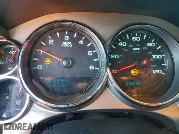 ✅ 2011 Chevrolet Silverado 1500 LT • VIN: 1GCRKSE31BZ201792 • Lot: 93935045. Listed on Copart with 178,659 mi. Free auction sales archive from the USA and detailed vehicle history report at DreamBid. Image 9.