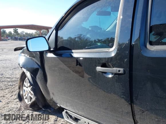 ✅ 2019 Nissan Frontier SL • VIN: 1N6AD0ER4KN773783 • Lot: 41632094. Listed on IAAI with 142,026 mi. Free auction sales archive from the USA and detailed vehicle history report at DreamBid. Image 21.