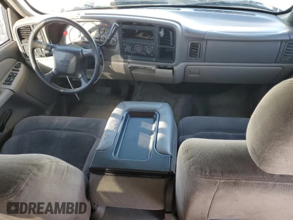 ✅ 2001 Chevrolet Suburban LT • VIN: 3GNFK16T01G241492 • Lot: 88493595. Listed on Copart with 282,161 mi. Free auction sales archive from the USA and detailed vehicle history report at DreamBid. Image 8.