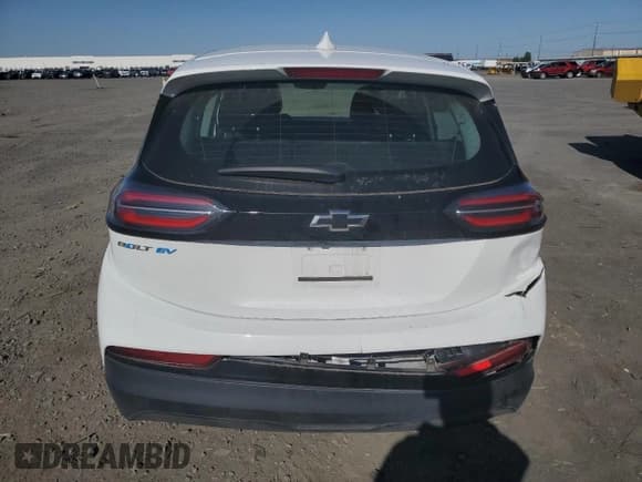 ✅ 2023 Chevrolet Bolt EV 1LT • VIN: 1G1FW6S03P4127748 • Lot: 55466605. Wystawiony na Copart z przebiegiem 10 499 mil. Bezpłatny archiwum sprzedaży aukcyjnych z USA i szczegółowy raport historii pojazdu na DreamBid. Zdjęcie 6.
