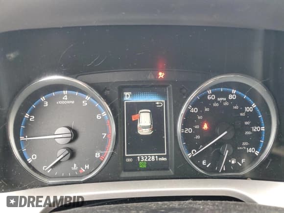 ✅ 2016 Toyota RAV4 XLE • VIN: JTMRFREV5GJ060259 • Lot: 82361025. Wystawiony na Copart z przebiegiem 132 281 mil. Bezpłatny archiwum sprzedaży aukcyjnych z USA i szczegółowy raport historii pojazdu na DreamBid. Zdjęcie 9.