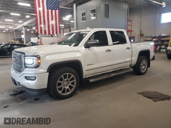 ✅ 2018 GMC Sierra 1500 Denali • VIN: 3GTU2PEC6JG132202 • Лот: 86255295. Опубликован ранее на Copart с пробегом 170 664 миль. Бесплатный доступ к архиву аукционных продаж из США и подробный отчёт об истории автомобиля на DreamBid. Изображение 1.