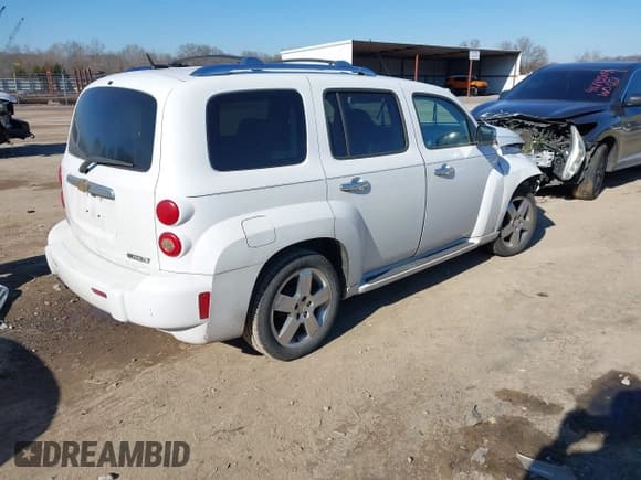 ✅ 2009 Chevrolet HHR 2LT • VIN: 3GNCA53VX9S588632 • Lot: 41295789. Listed on IAAI with 131,196 mi. Free auction sales archive from the USA and detailed vehicle history report at DreamBid. Image 4.