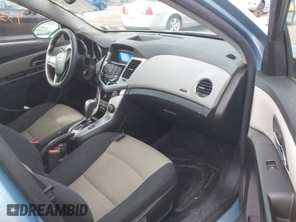 2012 Chevrolet Cruze LS с VIN 1G1PC5SH5C7272151, выставлен на аукционе IAAI как лот 43394159 с пробегом 113 798 миль миль и . История ставок и продаж доступна на DreamBid. Изображение 5.