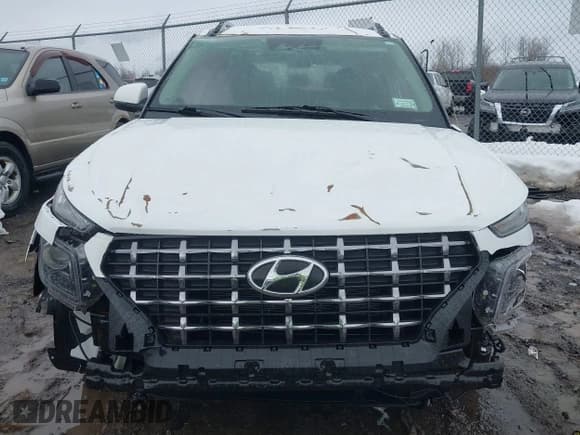 ✅ 2020 Hyundai Venue SEL • VIN: KMHRC8A32LU047674 • Lot: 41678239. Listed on IAAI with 56,061 mi. Free auction sales archive from the USA and detailed vehicle history report at DreamBid. Image 12.