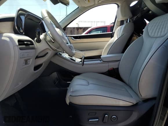 ✅ 2025 Hyundai Palisade Limited • VIN: KM8R54GE1SU844038 • Лот: 64513395. Размещён на Copart с пробегом 2 671 миль миль. Получите бесплатный доступ к архиву аукционных продаж из США и посмотрите подробный отчёт об истории автомобиля на DreamBid. Изображение 7.