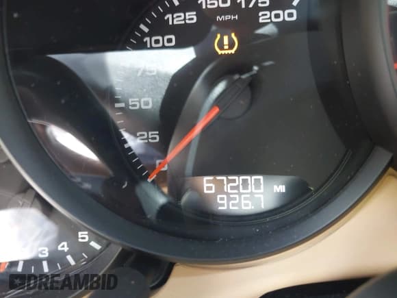 ✅ 2014 Porsche 911 Carrera • VIN: WP0AA2A95ES107695 • Lot: 42498947. Listed on IAAI with 67,200 mi. Free auction sales archive from the USA and detailed vehicle history report at DreamBid. Image 15.