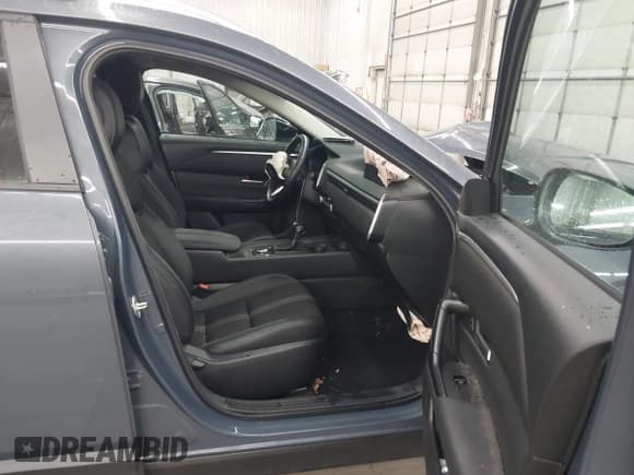 ✅ 2024 Mazda CX-50 S Preferred • VIN: 7MMVABBMXRN170509 • Lot: 43429789. Listed on IAAI with 20,723 mi. Free auction sales archive from the USA and detailed vehicle history report at DreamBid. Image 5.