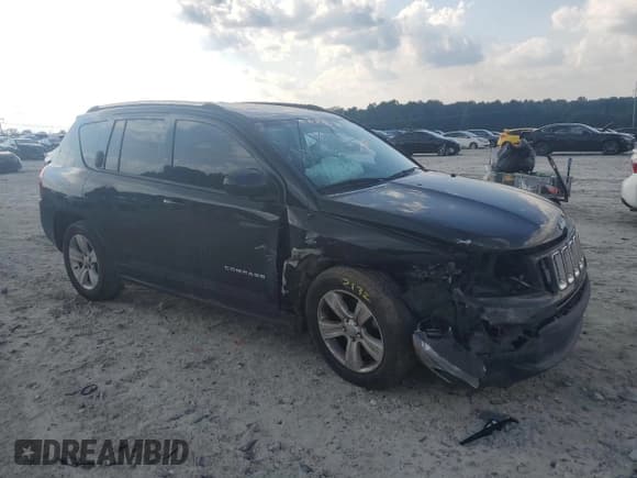 ✅ 2016 Jeep Compass Latitude • VIN: 1C4NJDEB2GD746487 • Lot: 81189465. Wystawiony na Copart z przebiegiem Nie podano. Bezpłatny archiwum sprzedaży aukcyjnych z USA i szczegółowy raport historii pojazdu na DreamBid. Zdjęcie 4.