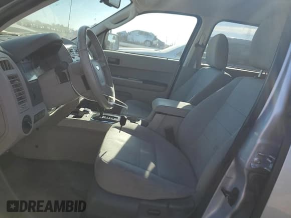 ✅ 2012 Ford Escape Hybrid • VIN: 1FMCU5K38CKB00048 • Lot: 90519205. Listed on Copart with 82,964 mi. Free auction sales archive from the USA and detailed vehicle history report at DreamBid. Image 7.