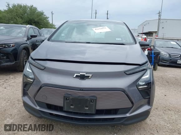 ✅ 2023 Chevrolet Bolt EV 2LT • VIN: 1G1FX6S00P4143404 • Lot: 42144152. Wystawiony na IAAI z przebiegiem 88 553 mil. Bezpłatny archiwum sprzedaży aukcyjnych z USA i szczegółowy raport historii pojazdu na DreamBid. Zdjęcie 12.