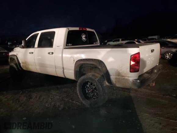 ✅ 2007 Dodge 2500 SLT • VIN: 3D7KS29A67G774467 • Лот: 88929955. Опубликован ранее на Copart с пробегом 317 899 миль. Бесплатный доступ к архиву аукционных продаж из США и подробный отчёт об истории автомобиля на DreamBid. Изображение 2.