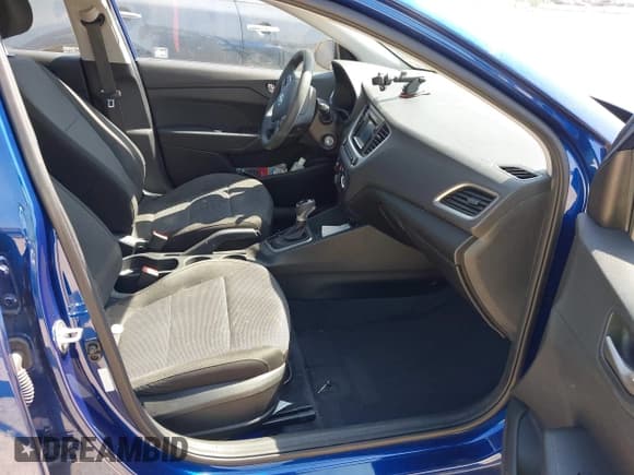 ✅ 2019 Hyundai Accent SE • VIN: 3KPC24A30KE042511 • Lot: 43259564. Wystawiony na IAAI z przebiegiem 83 882 mil. Bezpłatny archiwum sprzedaży aukcyjnych z USA i szczegółowy raport historii pojazdu na DreamBid. Zdjęcie 5.