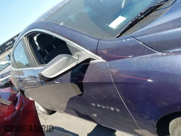 2017 Chevrolet Malibu LS z VIN 1G1ZC5ST9HF236652, wystawiony jako IAAI lot #42666966 z przebiegiem 124 756 mil mil oraz . Historia ofert i sprzedaży dostępna na DreamBid. Obrazek 13.