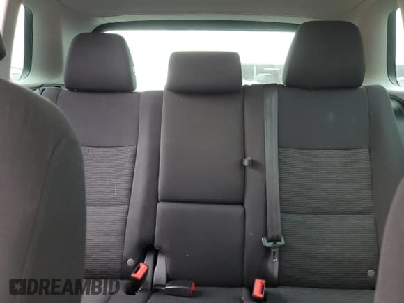 ✅ 2012 Volkswagen Tiguan S • VIN: WVGBV7AX8CW087884 • Лот: 90077175. Опубликован ранее на Copart с пробегом 147 397 миль. Бесплатный доступ к архиву аукционных продаж из США и подробный отчёт об истории автомобиля на DreamBid. Изображение 10.