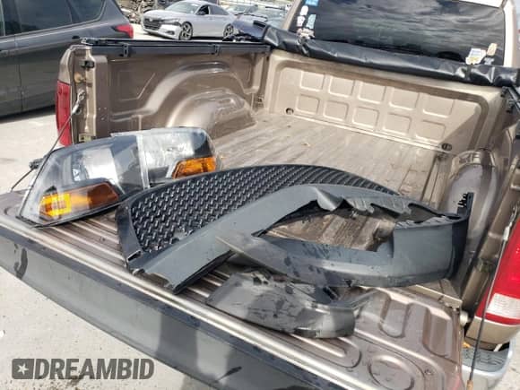 2010 Dodge 1500 ST с VIN 1D7RB1GP0AS237755, выставлен на аукционе Copart как лот 84803984 с пробегом 139 308 миль миль и Списание • Salvage title. История ставок и продаж доступна на DreamBid. Изображение 12.