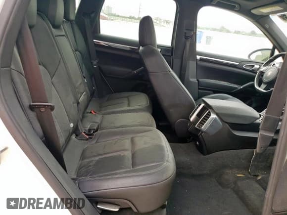 ✅ 2011 Porsche Cayenne S Hybrid • VIN: WP1AE2A23BLA94554 • Lot: 57491295. Wystawiony na Copart z przebiegiem 70 004 mil. Bezpłatny archiwum sprzedaży aukcyjnych z USA i szczegółowy raport historii pojazdu na DreamBid. Zdjęcie 11.