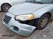 ✅ 2005 Chrysler Sebring • VIN: 1C3EL45R25N658042 • Lot: 42065438. Listed on IAAI with 196,769 mi. Free auction sales archive from the USA and detailed vehicle history report at DreamBid. Image 10.