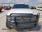 ✅ 2014 Ram 2500 Laramie • VIN: 3C6UR5NL7EG231785 • Lot: 80802615. Wystawiony na Copart z przebiegiem 287 481 mil. Bezpłatny archiwum sprzedaży aukcyjnych z USA i szczegółowy raport historii pojazdu na DreamBid. Zdjęcie 5.