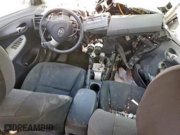 ✅ 2010 Toyota Corolla S • VIN: 2T1BU4EE9AC476716 • Лот: 84182345. Опубликован ранее на Copart с пробегом Не указан. Бесплатный доступ к архиву аукционных продаж из США и подробный отчёт об истории автомобиля на DreamBid. Изображение 8.