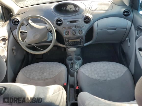 ✅ 2002 Toyota ECHO • VIN: JTDBT123320220409 • Lot: 84297355. Wystawiony na Copart z przebiegiem 165 592 mil. Bezpłatny archiwum sprzedaży aukcyjnych z USA i szczegółowy raport historii pojazdu na DreamBid. Zdjęcie 8.