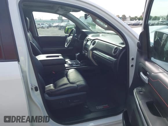 ✅ 2020 Toyota Tundra SR5 • VIN: 5TFDY5F16LX908407 • Lot: 43668429. Listed on IAAI with 87,009 mi. Free auction sales archive from the USA and detailed vehicle history report at DreamBid. Image 5.