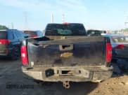 ✅ 2009 Chevrolet Silverado 2500HD LT • VIN: 1GCHK59K99E155855 • Lot: 42561877. Wystawiony na IAAI z przebiegiem 70 153 mil. Bezpłatny archiwum sprzedaży aukcyjnych z USA i szczegółowy raport historii pojazdu na DreamBid. Zdjęcie 16.