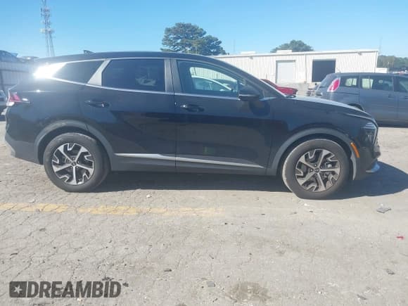 ✅ 2024 Kia Sportage EX • VIN: 5XYK33DF4RG173298 • Lot: 43413778. Listed on IAAI with 23,324 mi. Free auction sales archive from the USA and detailed vehicle history report at DreamBid. Image 13.