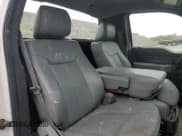 ✅ 2014 Ford F-150 XL • VIN: 1FTMF1CM7EKD79367 • Lot: 82757255. Wystawiony na Copart z przebiegiem 226 848 mil. Bezpłatny archiwum sprzedaży aukcyjnych z USA i szczegółowy raport historii pojazdu na DreamBid. Zdjęcie 10.