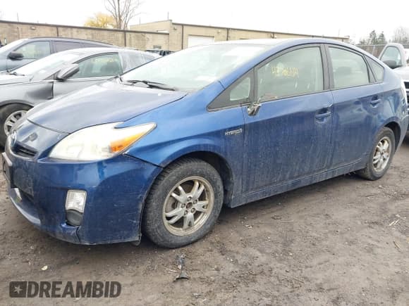 ✅ 2010 Toyota Prius III • VIN: JTDKN3DU1A0129035 • Lot: 43706614. Listed on IAAI with 190,520 mi. Free auction sales archive from the USA and detailed vehicle history report at DreamBid. Image 2.