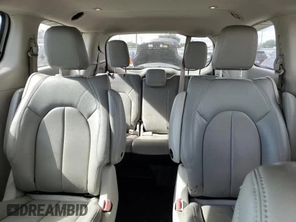 ✅ 2018 Chrysler Pacifica Hybrid Touring Plus • VIN: 2C4RC1H76JR126912 • Lot: 54364745. Listed on Copart with 132,172 mi. Free auction sales archive from the USA and detailed vehicle history report at DreamBid. Image 10.